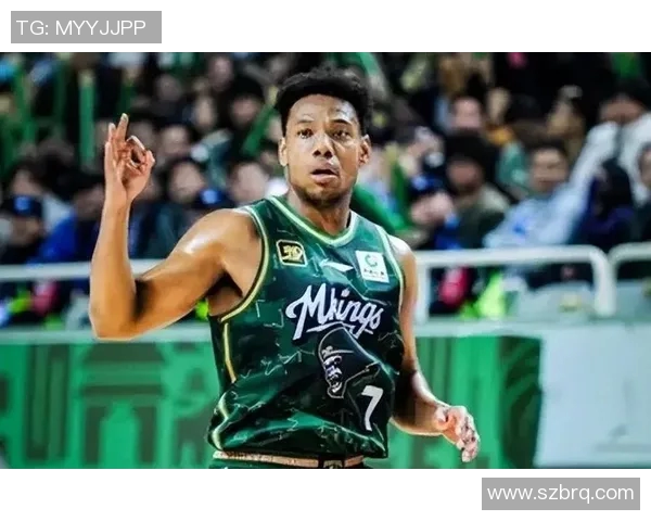 祝铭震：从新星崛起到篮球赛场的璀璨传奇之路